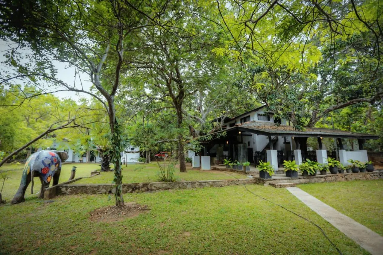 Hotel Sigiriya Kele 3*,  Sri Lanka